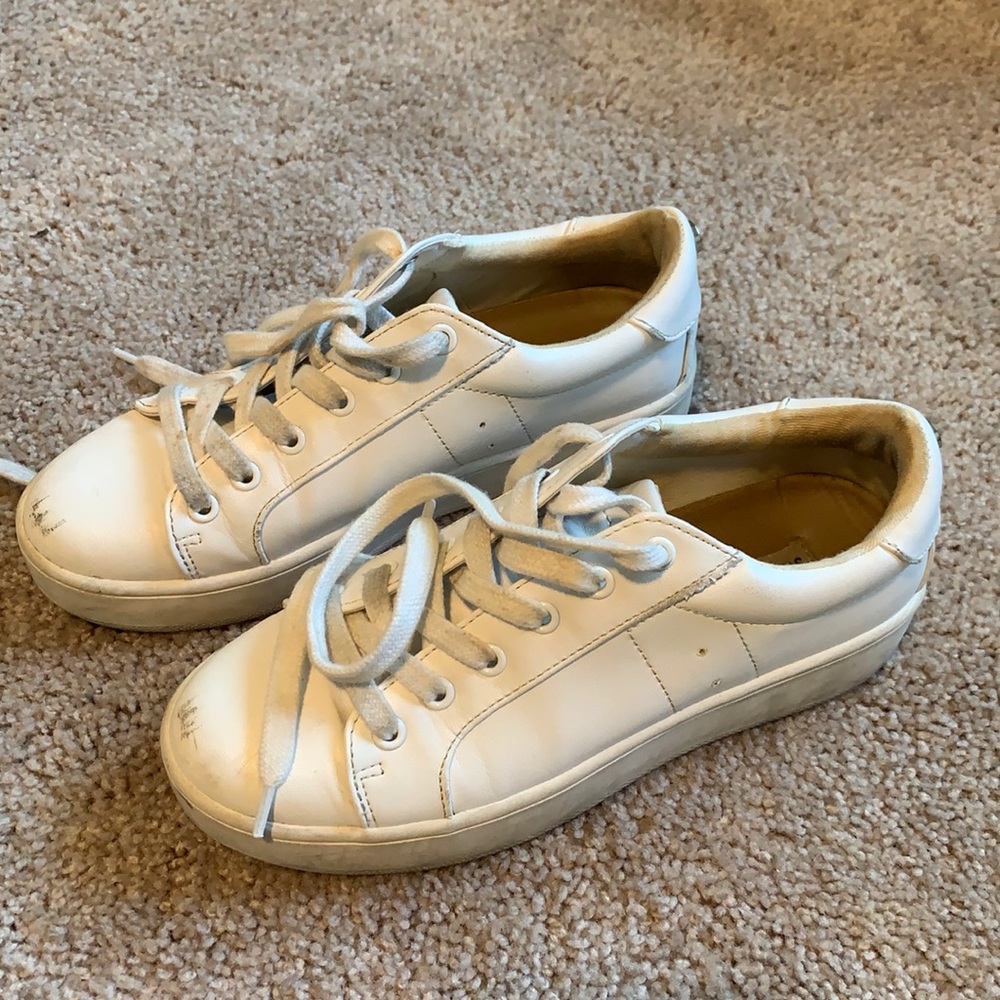 Steve Madden white platform tennis shoes
